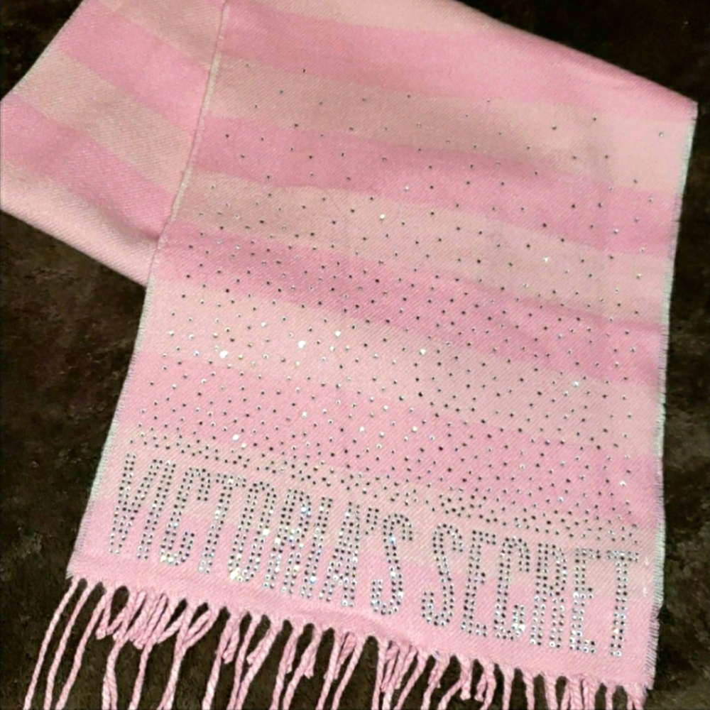Victoria Secret scarf NWOT